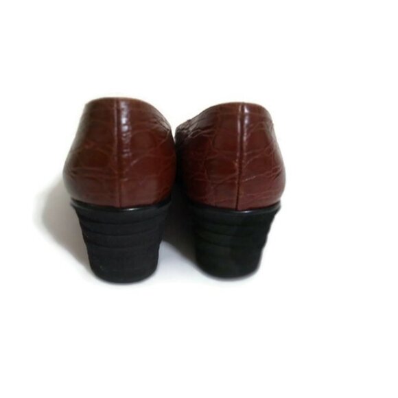 Salvatore Ferragamo Cognac Embossed Leather Wedges - Picture 4 of 7